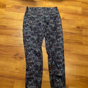 Full length patterned roll down Lululemon leggings-Size 4